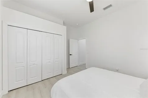 9532 Forest Hills Circle Sarasota FL 34238