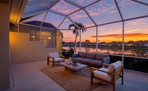 9532 Forest Hills Circle Sarasota FL 34238