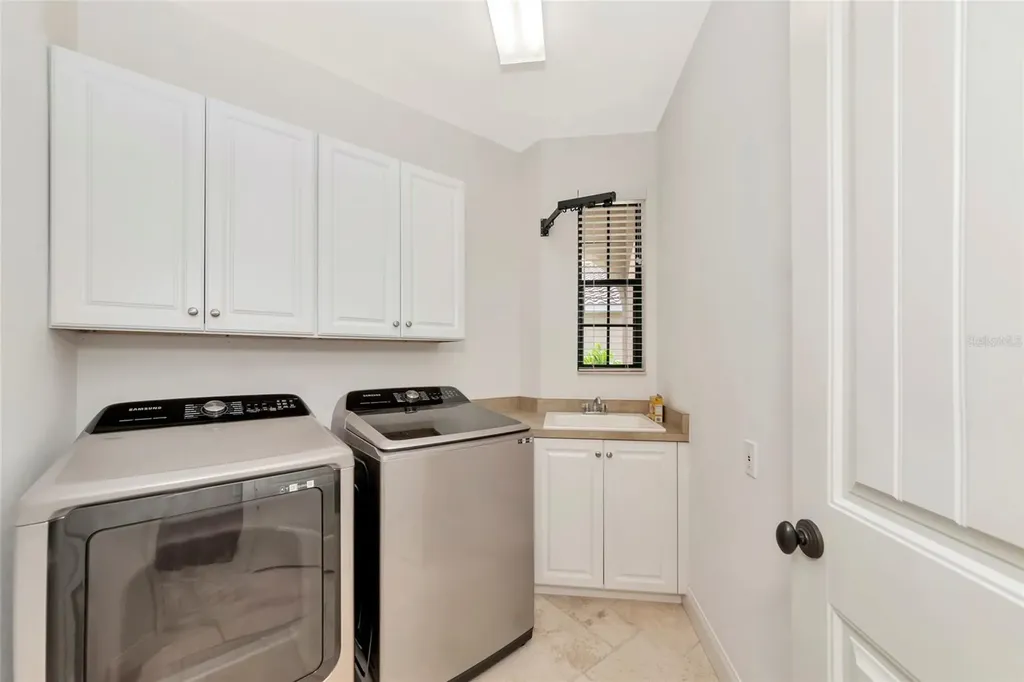 5624 Aaron Court Sarasota FL 34232