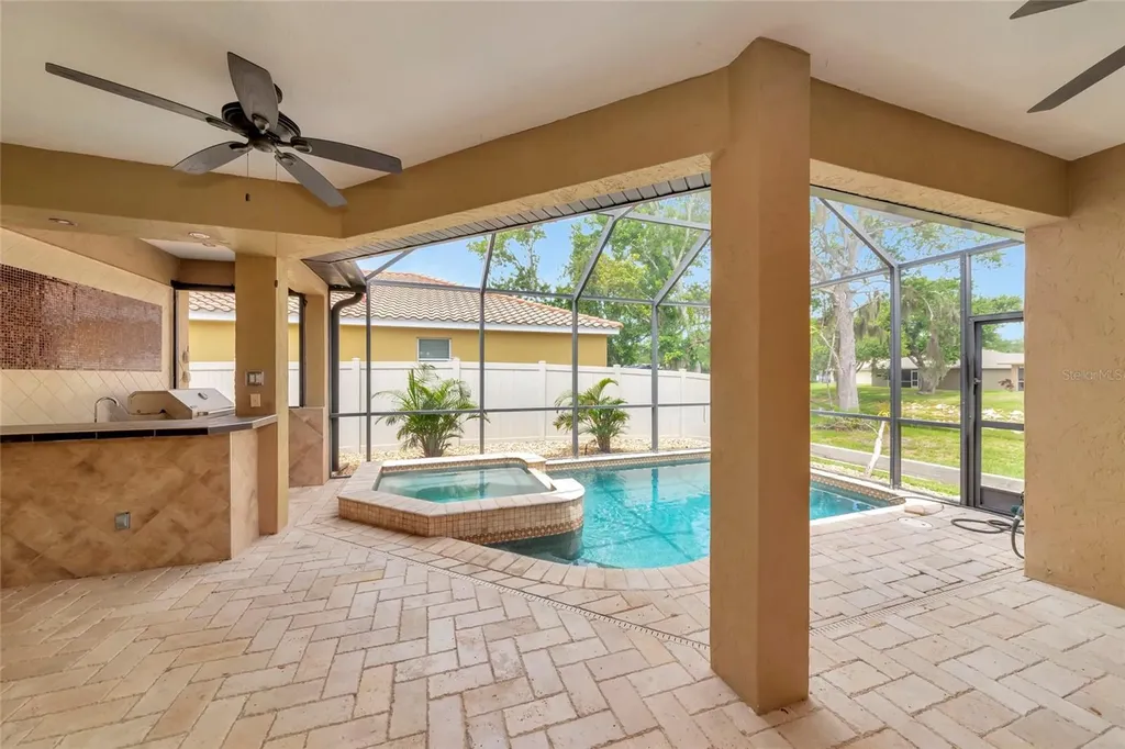 5624 Aaron Court Sarasota FL 34232