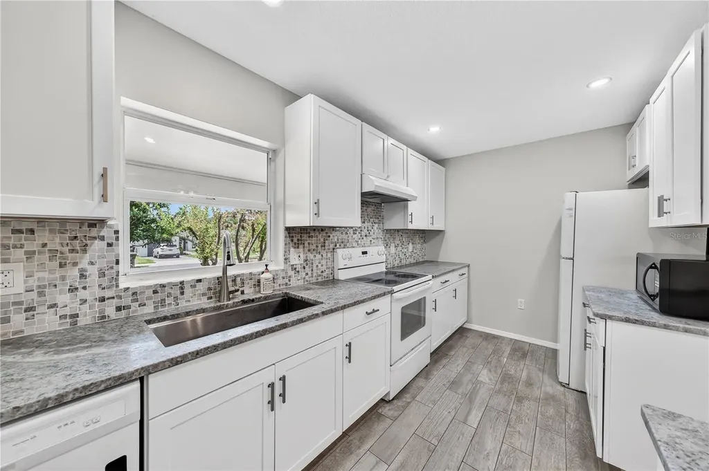 819 Canovia Avenue Orlando FL 32804