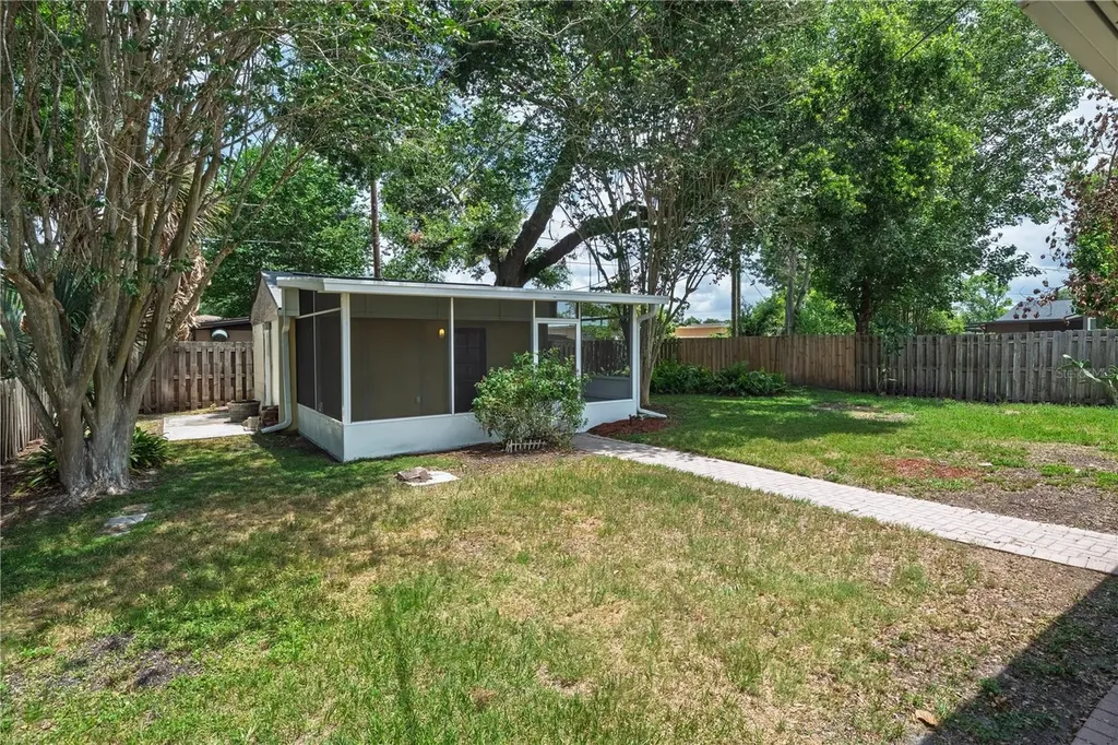 819 Canovia Avenue Orlando FL 32804