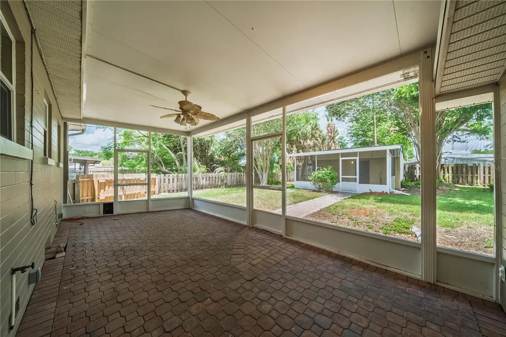 819 Canovia Avenue Orlando FL 32804