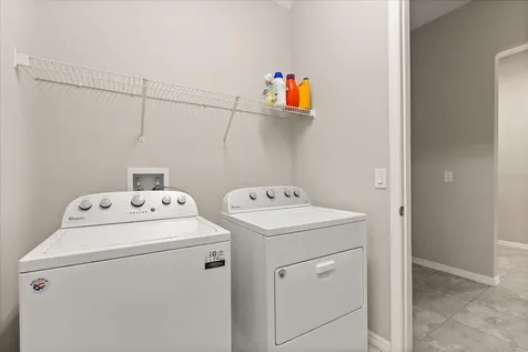1046 Grand Hilltop Drive Apopka FL 32703