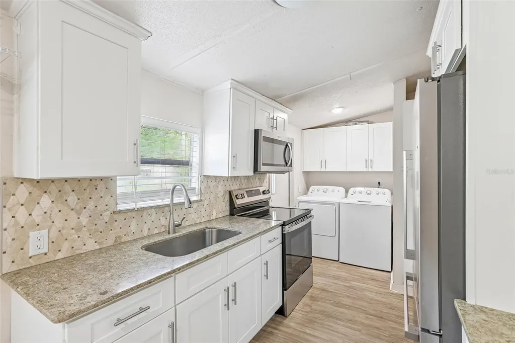 2638 Sea Oats Circle S Lakeland FL 33815