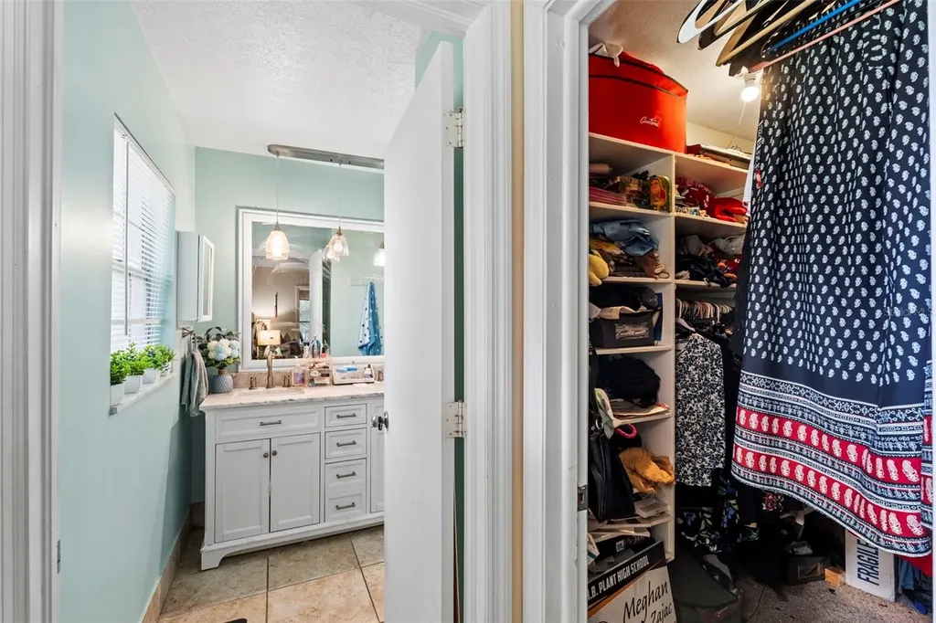 4405 W Melrose Avenue Tampa FL 33629