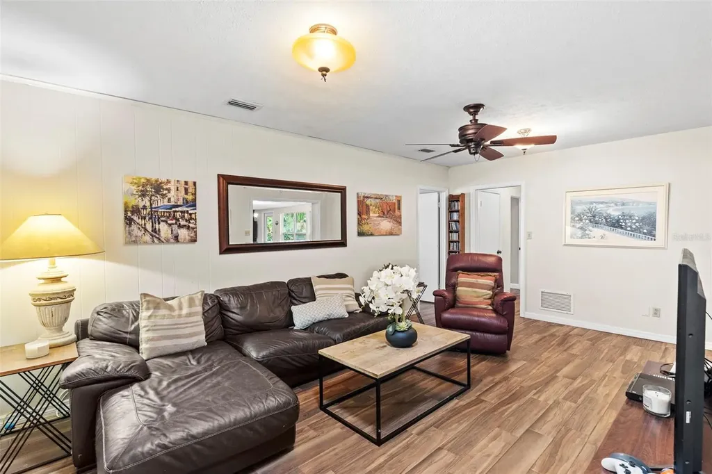4405 W Melrose Avenue Tampa FL 33629