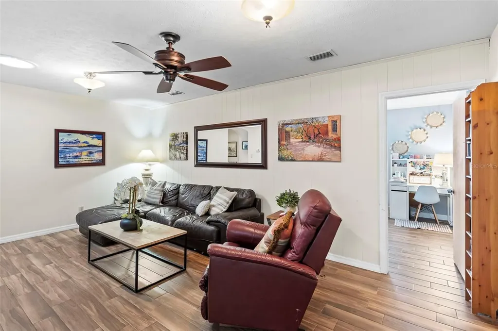 4405 W Melrose Avenue Tampa FL 33629