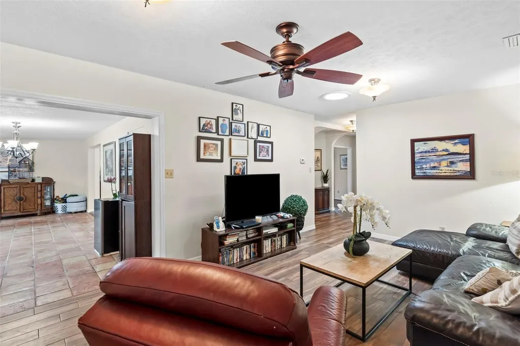 4405 W Melrose Avenue Tampa FL 33629