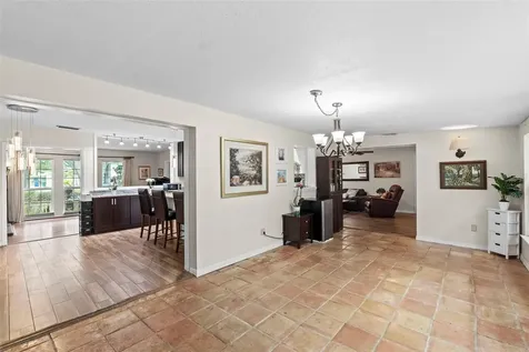 4405 W Melrose Avenue Tampa FL 33629