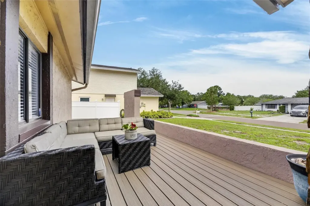 703 Isleton Drive Brandon FL 33511