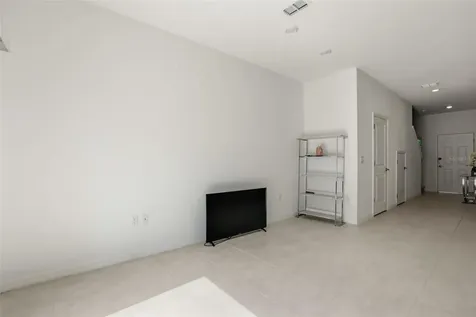 3002 Canary Avenue Davenport FL 33837