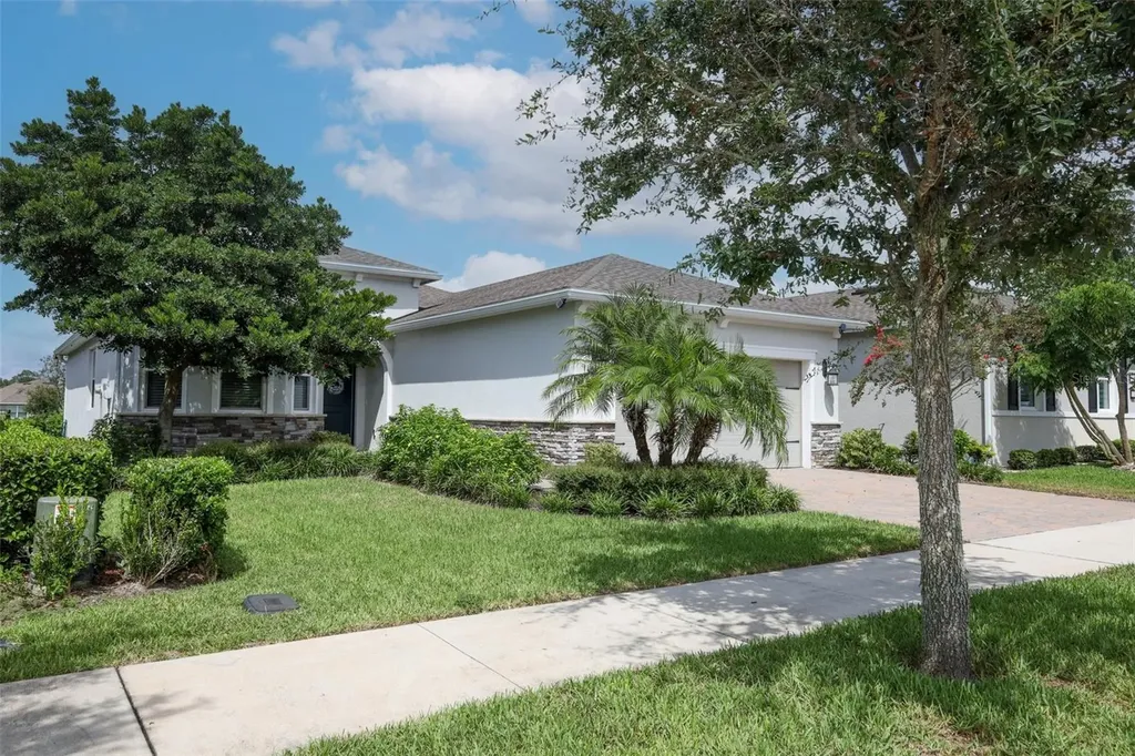560 Adenmore Terrace Deland FL 32724