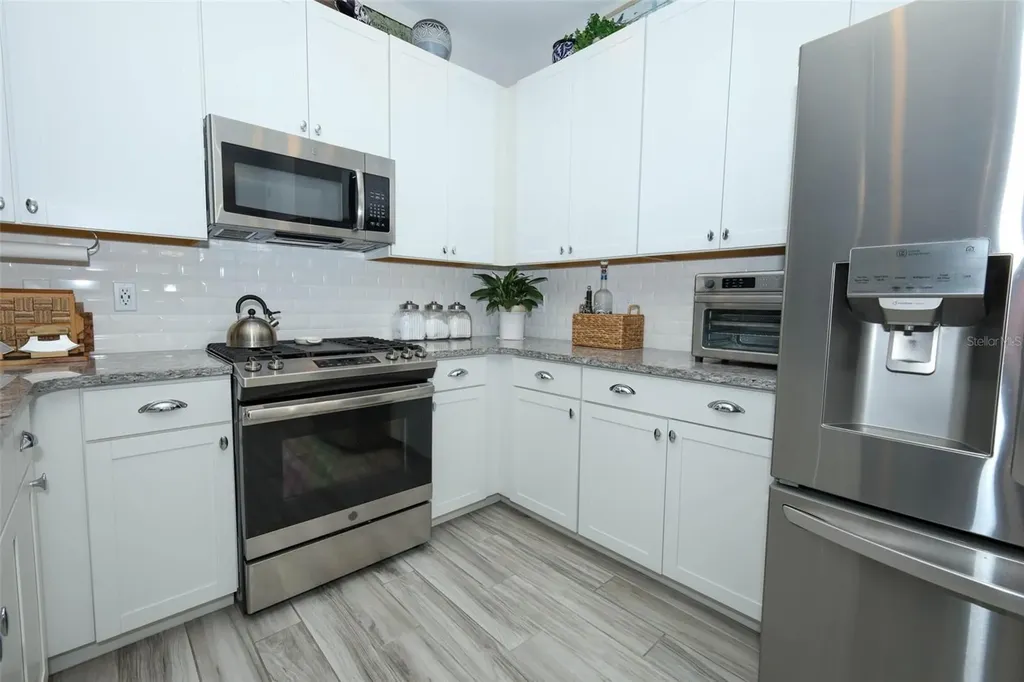 560 Adenmore Terrace Deland FL 32724