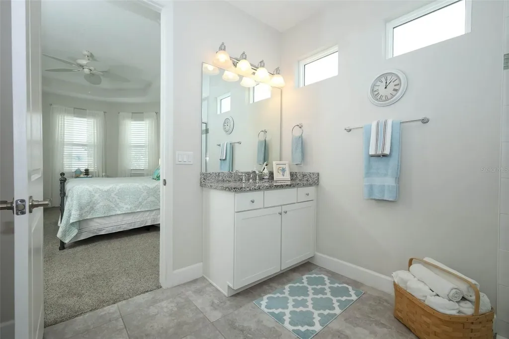 560 Adenmore Terrace Deland FL 32724