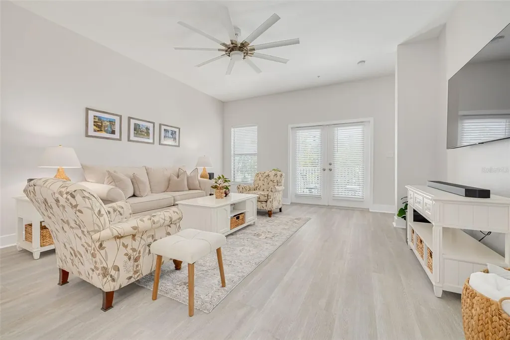 946 Highland Avenue Dunedin FL 34698