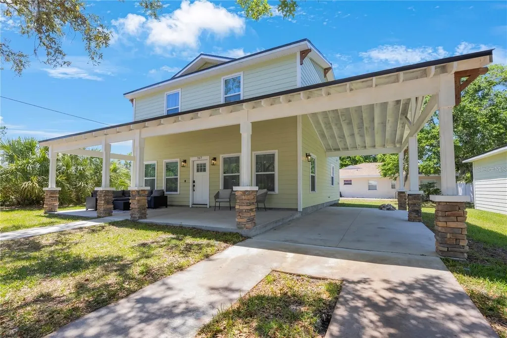 707 N Disston Avenue Tarpon Springs FL 34689