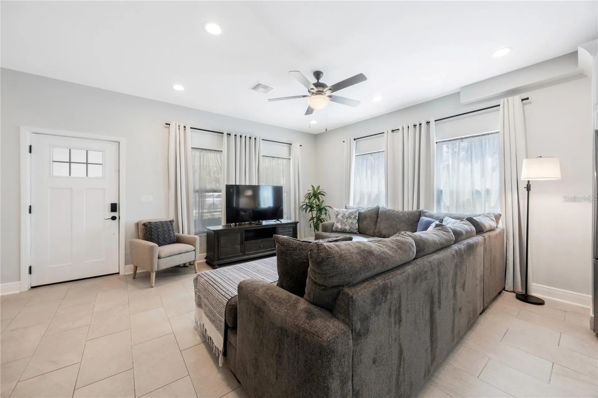 707 N Disston Avenue Tarpon Springs FL 34689