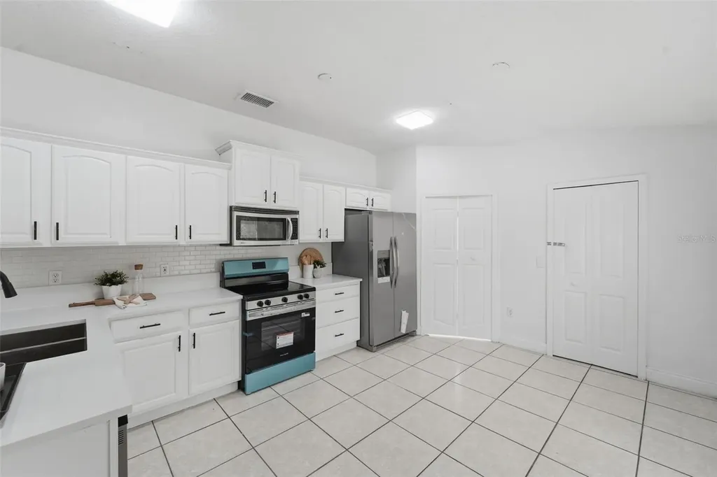 2068 Dixie Belle Avenue Deltona FL 32725