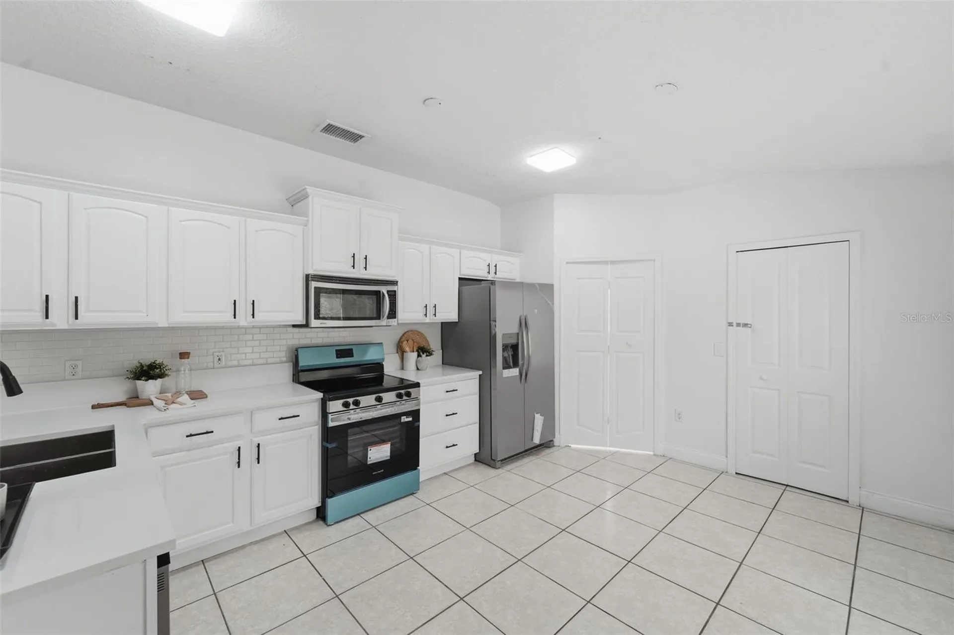 2068 Dixie Belle Avenue Deltona FL 32725