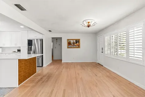 4104 W Knights Avenue Tampa FL 33611