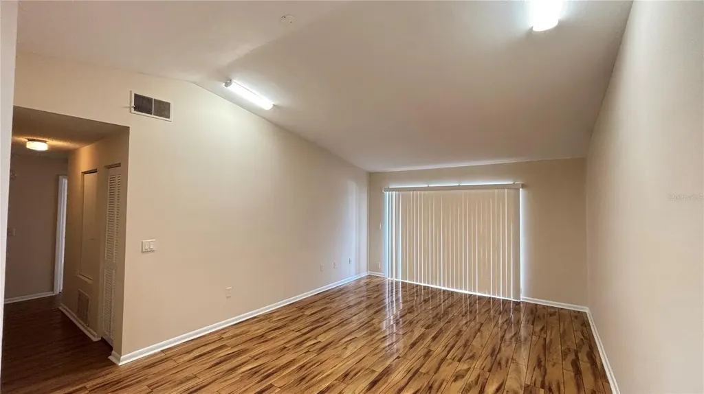 5169 Vineland Road Orlando FL 32811