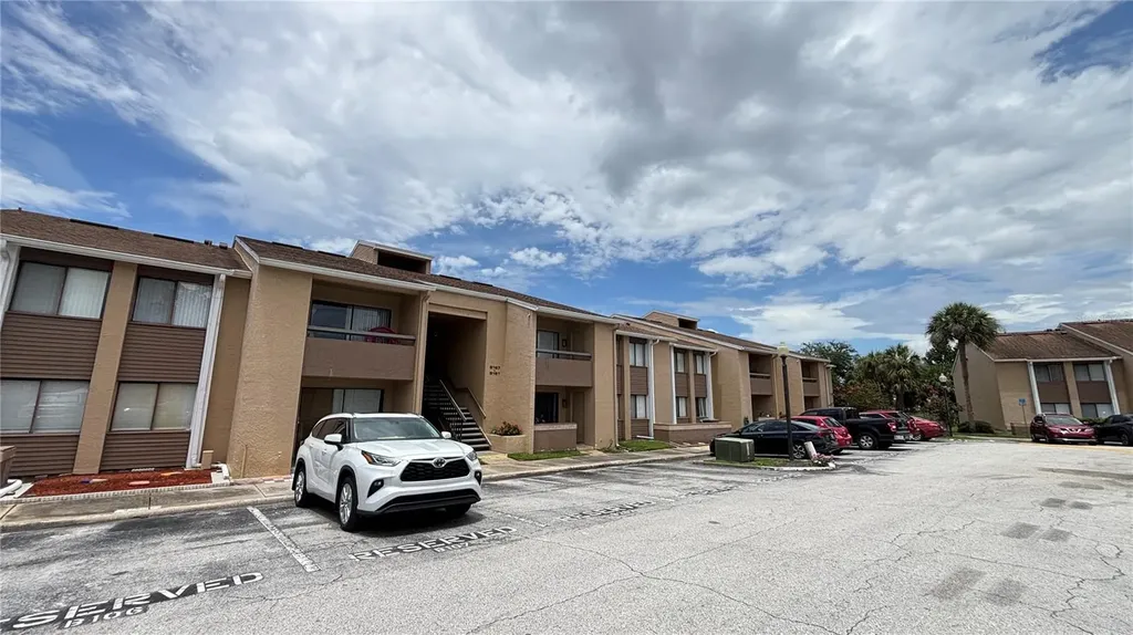 5169 Vineland Road Orlando FL 32811