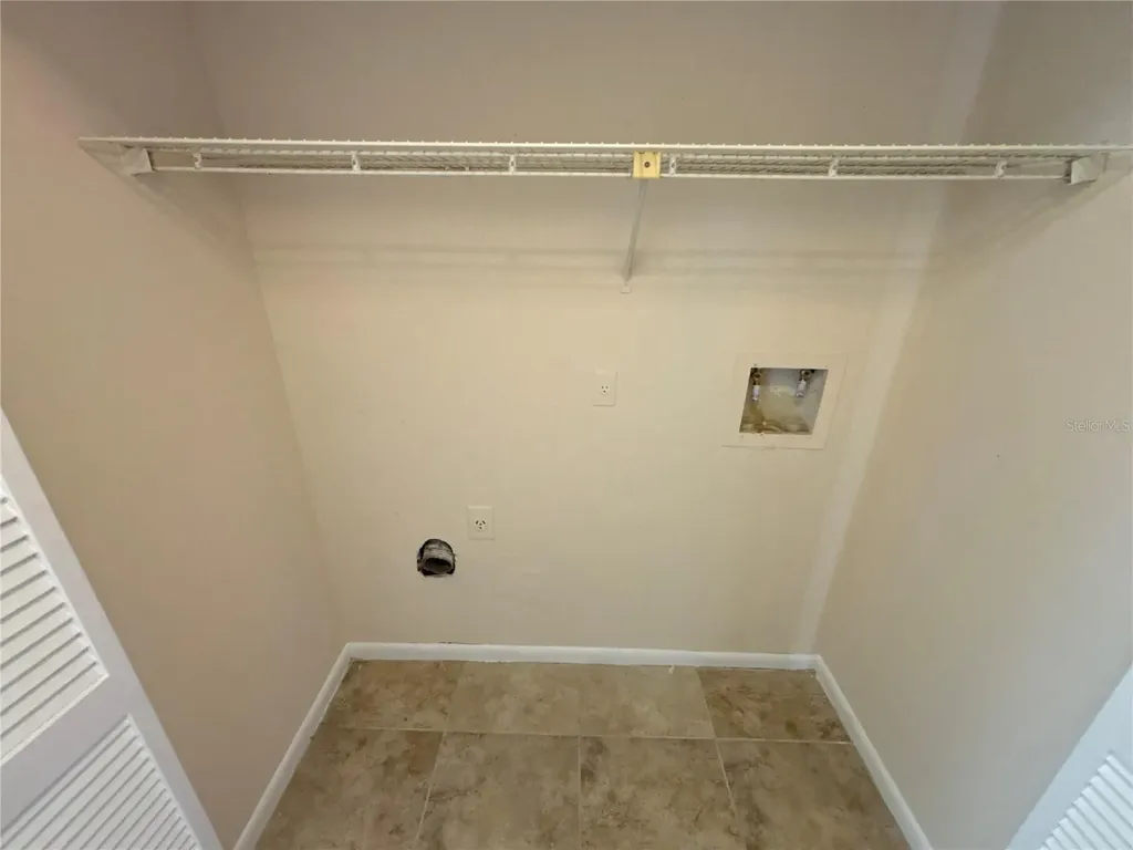 5169 Vineland Road Orlando FL 32811