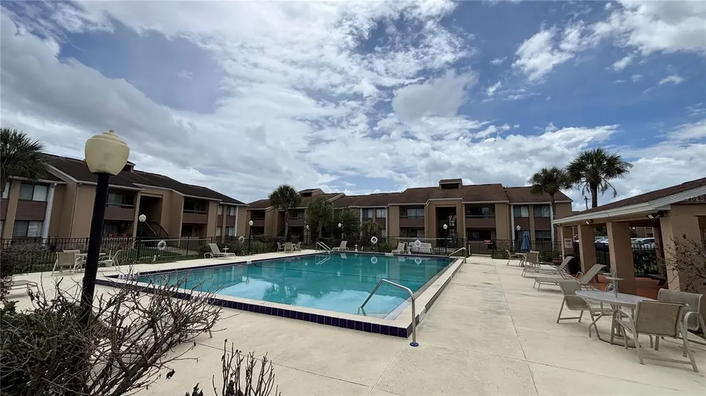 5169 Vineland Road Orlando FL 32811