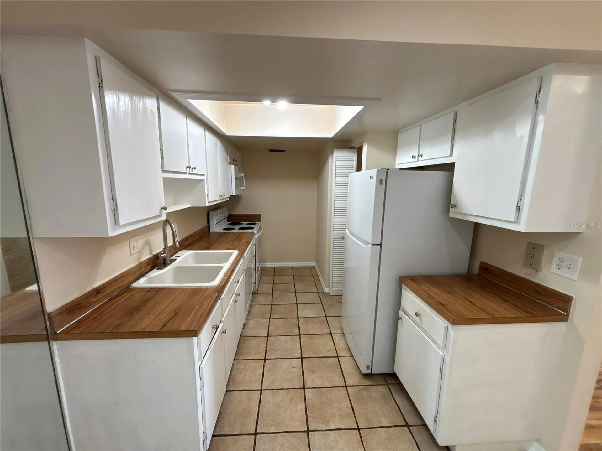 5169 Vineland Road Orlando FL 32811