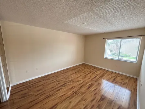 5169 Vineland Road Orlando FL 32811