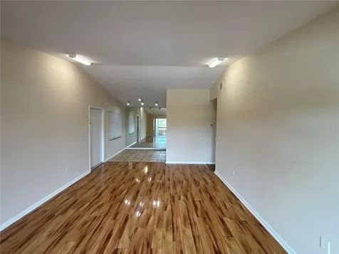 5169 Vineland Road Orlando FL 32811