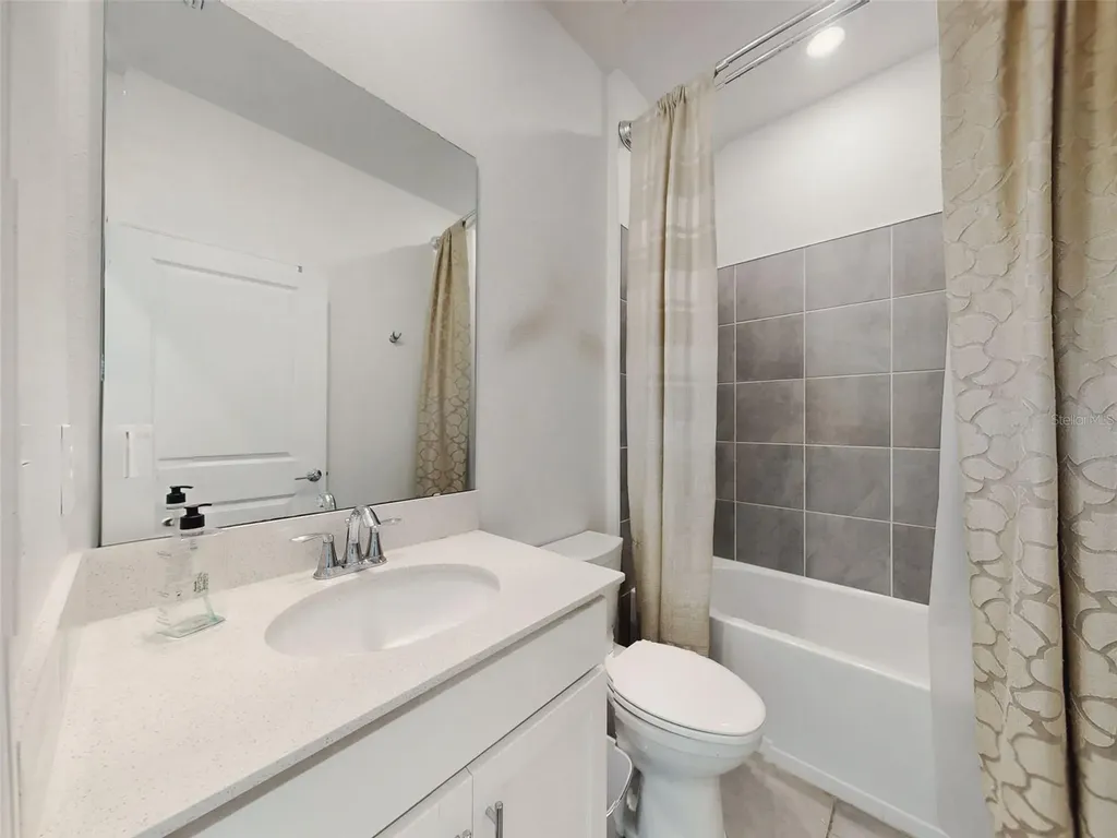 6084 Claystone Way Mount Dora FL 32757