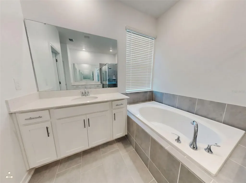 6084 Claystone Way Mount Dora FL 32757