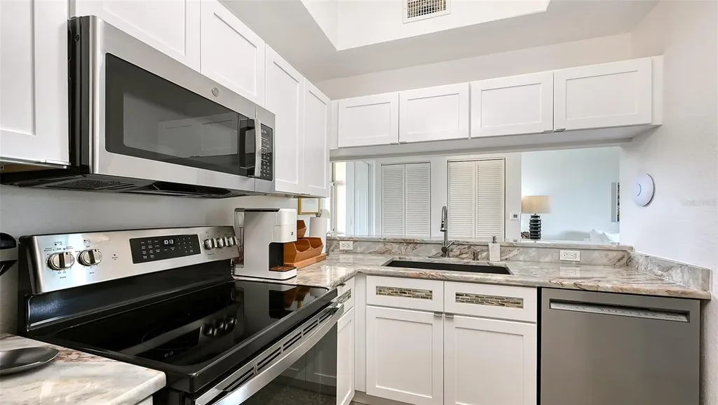 1268 11th Street Sarasota FL 34236