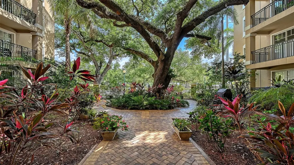 1268 11th Street Sarasota FL 34236