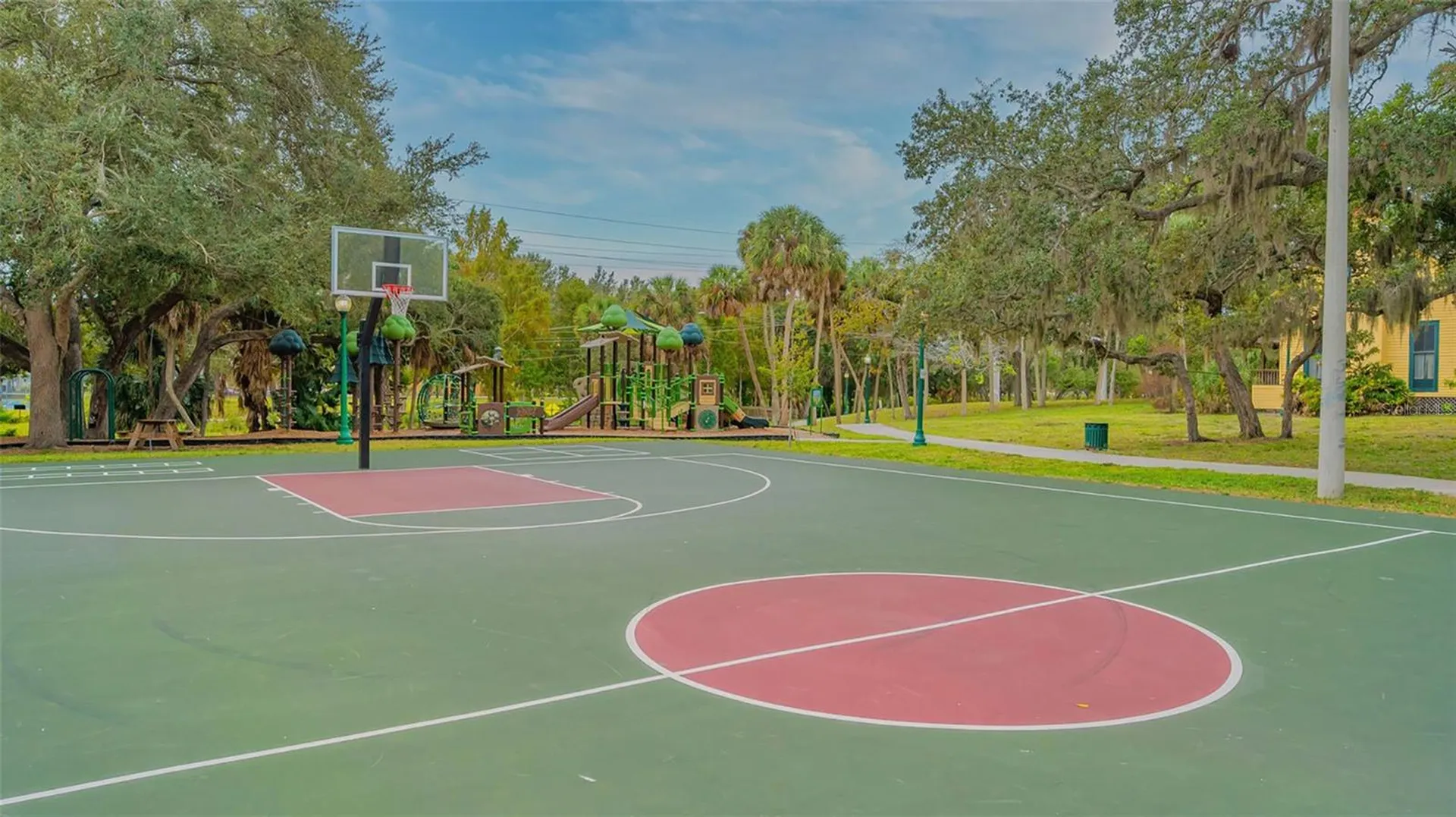 1268 11th Street Sarasota FL 34236