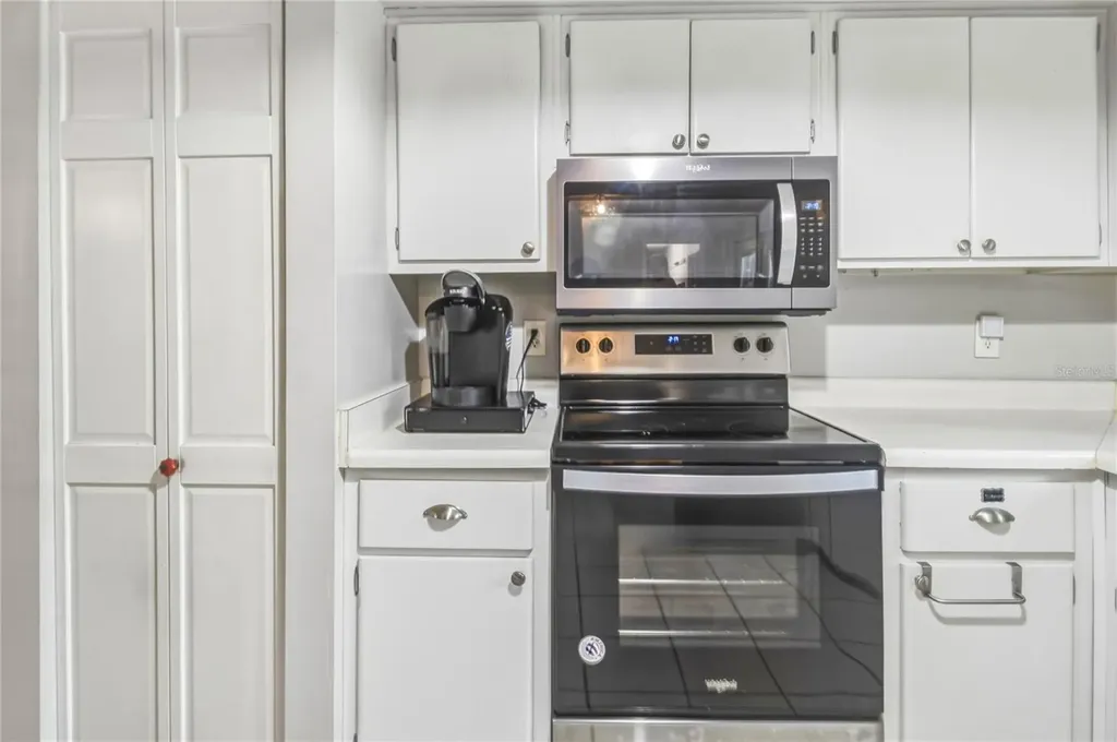 1915 NW 42nd Place Gainesville FL 32605