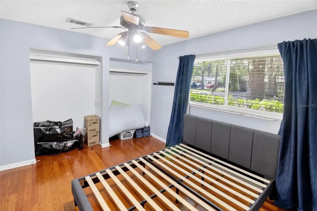 1915 NW 42nd Place Gainesville FL 32605