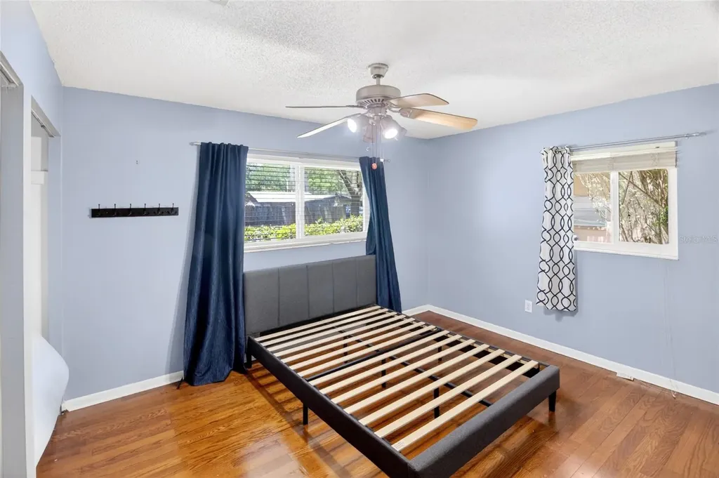 1915 NW 42nd Place Gainesville FL 32605