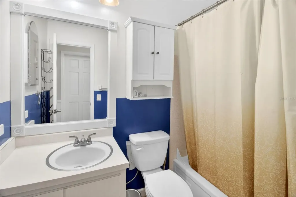 1915 NW 42nd Place Gainesville FL 32605