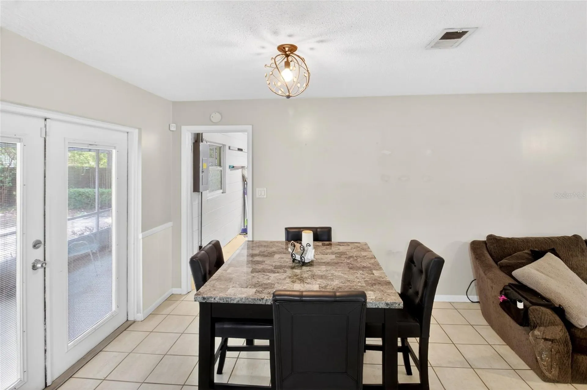 1915 NW 42nd Place Gainesville FL 32605