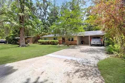 1915 NW 42nd Place Gainesville FL 32605