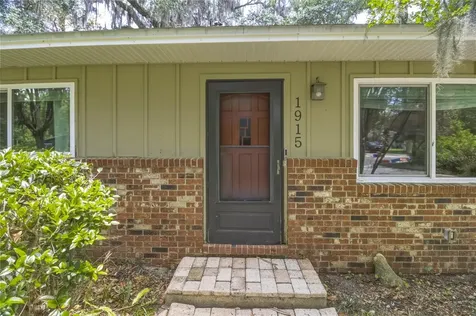 1915 NW 42nd Place Gainesville FL 32605