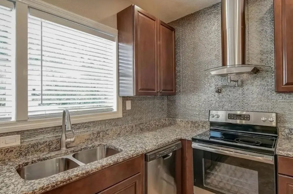 3625 E Mohawk Avenue Tampa FL 33610