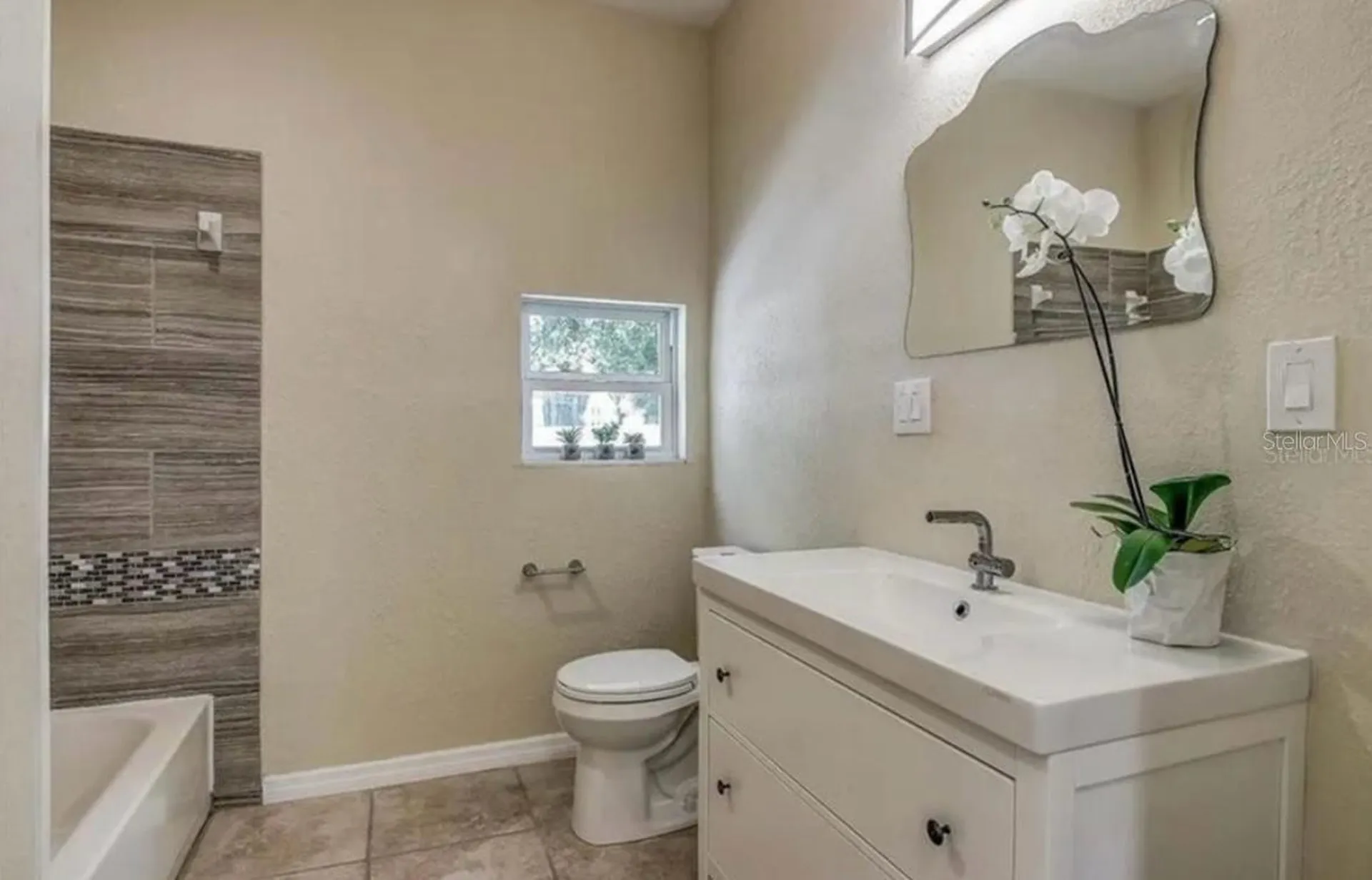 3625 E Mohawk Avenue Tampa FL 33610
