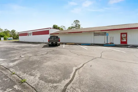 17313 NE Us Highway 301 Waldo FL 32694