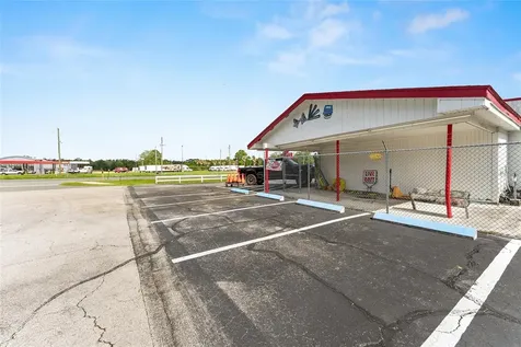 17313 NE Us Highway 301 Waldo FL 32694