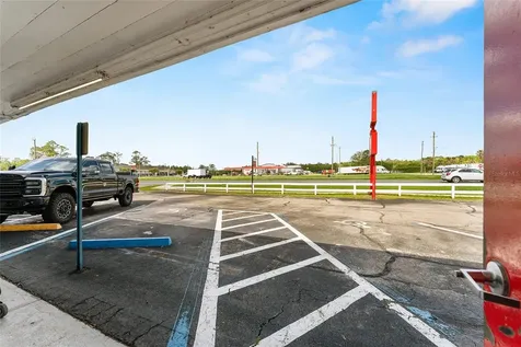 17313 NE Us Highway 301 Waldo FL 32694