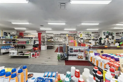 17313 NE Us Highway 301 Waldo FL 32694